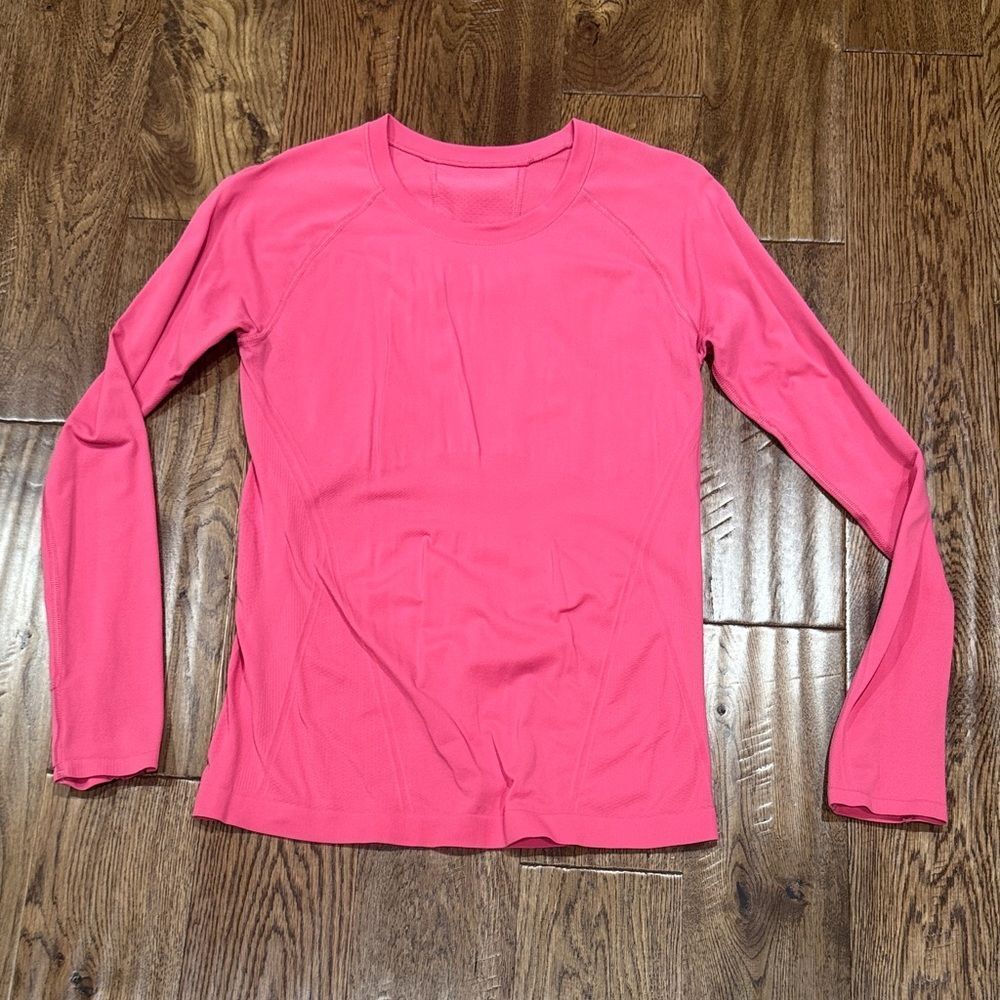 Athleta Women's Pink Momentum Long Sleeve Top Sz M